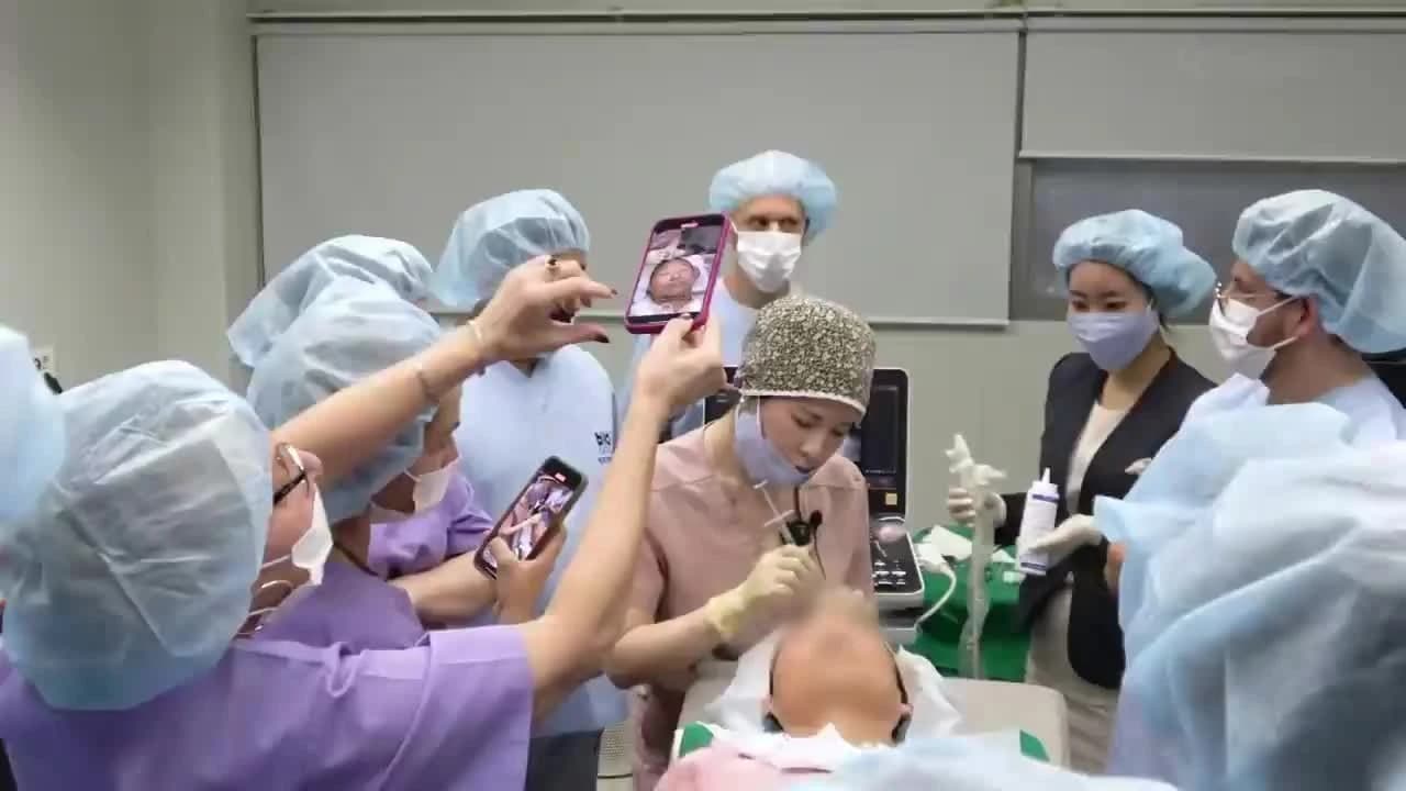 원문 영상 포스터